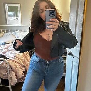 Meet your Posher, Dana